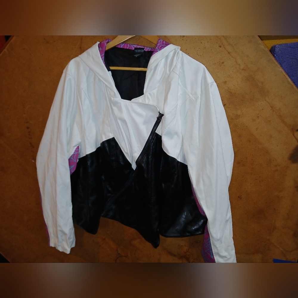 Marvel Her Universe Spider Gwen Jacket